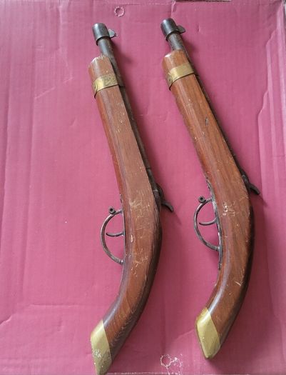 pistols