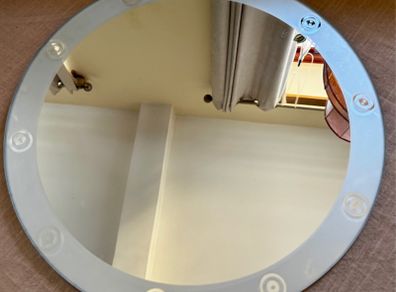 Round Mirror