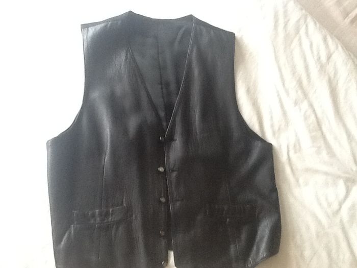 Ladies  JULIAN  VARD  Leather Waistcoat