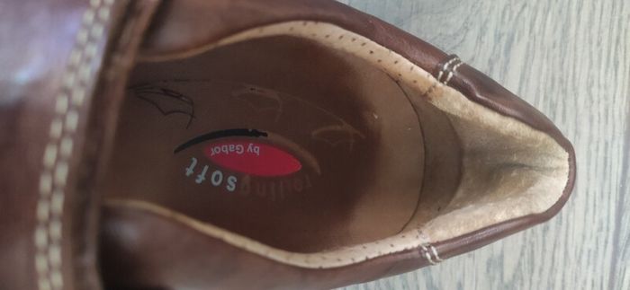 Rolling soft by Gabor leather shoes size 6