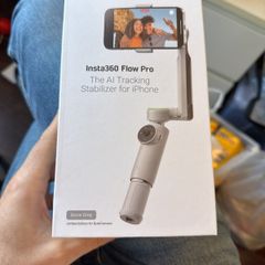 Insta360 Flow Pro