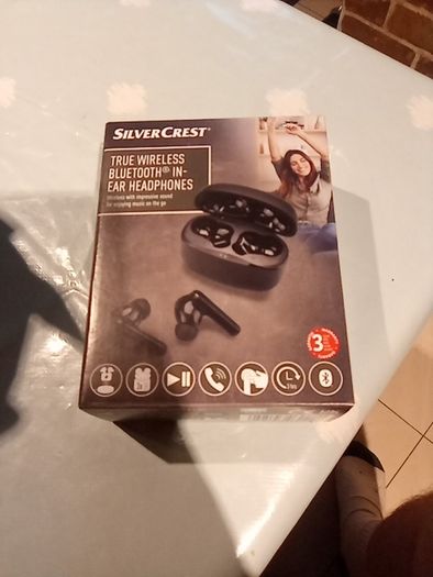 Bluetooth headphones