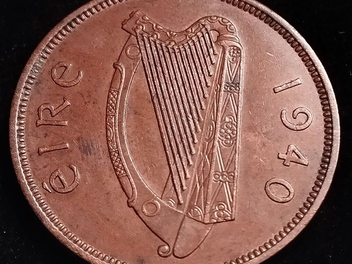 #383 - Ireland - 1940 - One Penny - KM.11