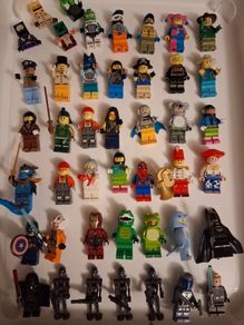 lego mini figure