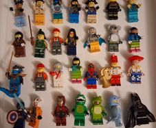 lego mini figure