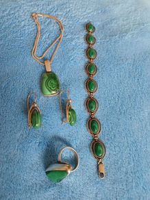 Silver malachite jewellery set