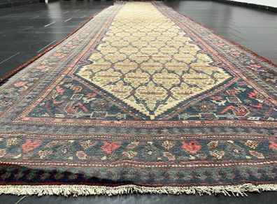 P.ersian Hamadan Runner 590x 116cm (HAMr)