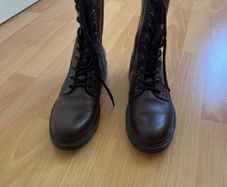 ladies boots