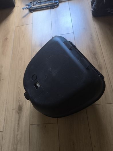 Motorcycle top box Givi, panniers