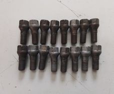 16 Wheel Studs.