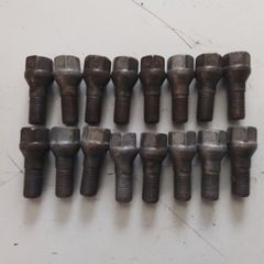 16 Wheel Studs.