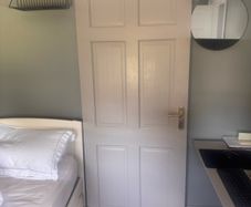 Solid internal door
