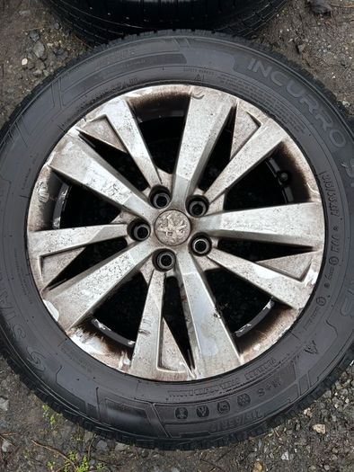 Genuine Peugeot 17" Alloys & Tyres