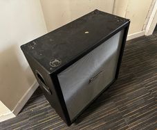 Ibanez TB4x12 guitar cabinet