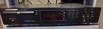 Marantz CD player - Model CD5000 - includes Marantz remote control - plus stack of free CDs