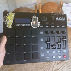 AKAI MPD 226 (like new) - PRO MIDI Pad Controller w/accessories