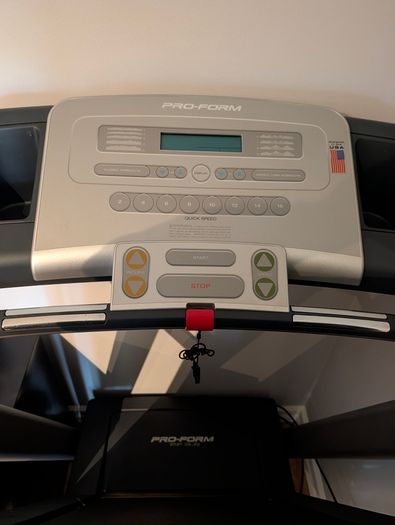 Pro form 3.6 treadmill foldable