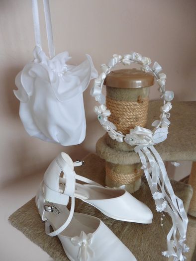 communion dress and accessories