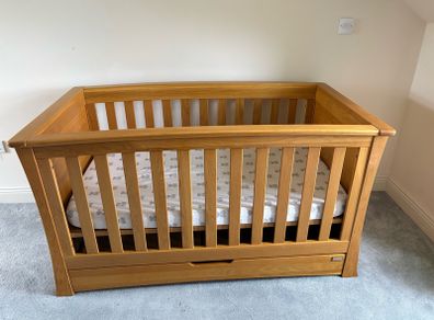 Mommas and poppas cot and changing unit.
