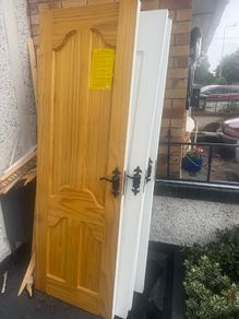 5 doors free to takeaway asap