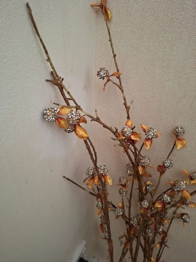 Four Gold & Gitter Ball  Branches