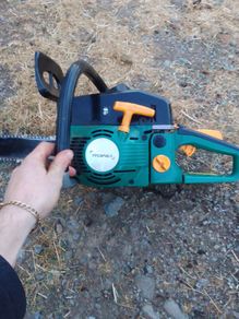 chainsaw