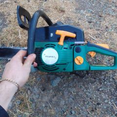 chainsaw