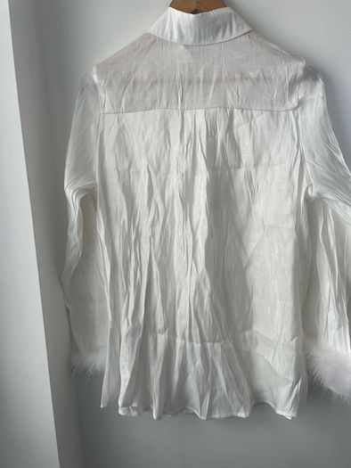 Boohoo oversized shimmer feather shirt size 10