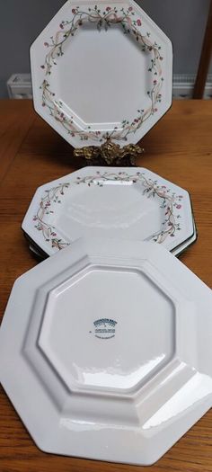 Johnson Brothers Eternal Beau Breakfast plates Vintage England