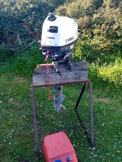 Yamaha 6 HP 4 stroke engine and 13 foot punt.