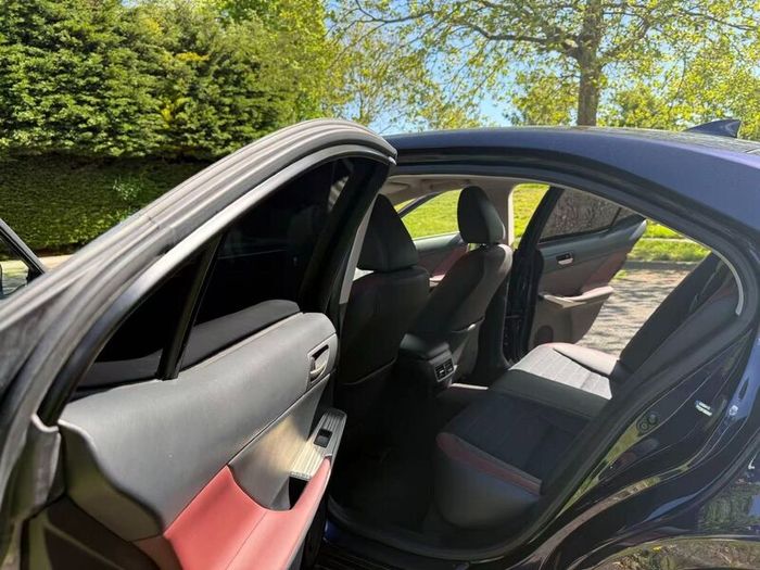 2019 Lexus IS300h   Immaculate Condition