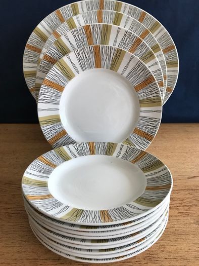 Vintage Retro Sienna Midwinter Plate