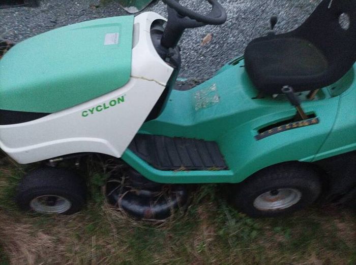 ride on lawnmower