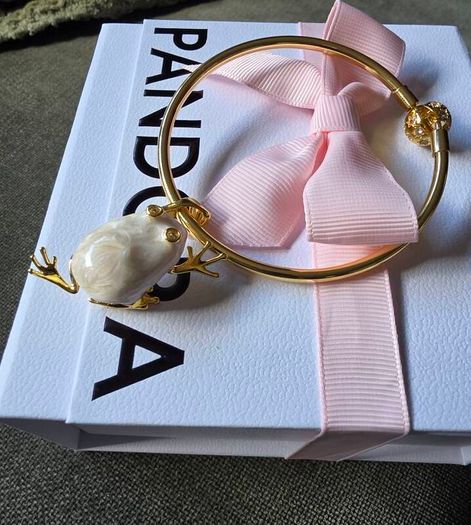 Pandora Wonders Collection Treated Freshwater Cultured Baroque Pearl Oversized Frog Pendant  New