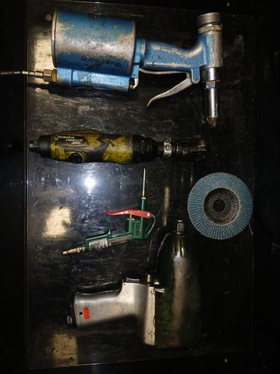 tengtool box and tools