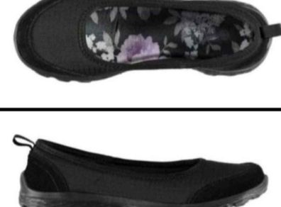 Woman shoes - size 4 - brand new
