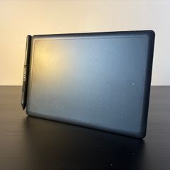 One by Wacom Drawing Tablet (Small)