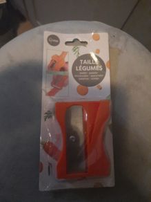 funky vegetable peeler