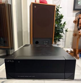 Cyrus PSX-R power supply. Immaculate condition and functioning perfectly. Brushed black paintwork, in exceptional condition. With manual, box and packaging. Please see my other advertisements for Cyrus separates.