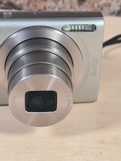 Canon Ixus 185 Digital Camera 20mp Mega Pixels Boxed With Charger And Memory Card Like New