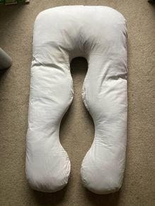 Maternity pillow