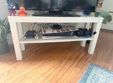 Tv rack