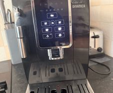 Delonghi  Dinamica Coffee Machine