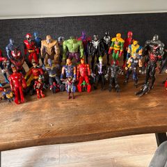 Marvel & DC figures
