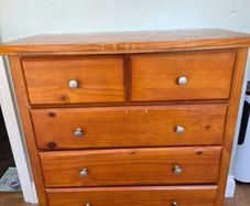 Chest of Drawers (pine)