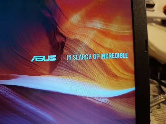 Asus Notebook PC, Model E203N, Intel Celeron CPU N3350, 1.1GHz, 2 GB Ram, 32GB Flash drive, windows 10, microsoft Edge, Chrome and VLC