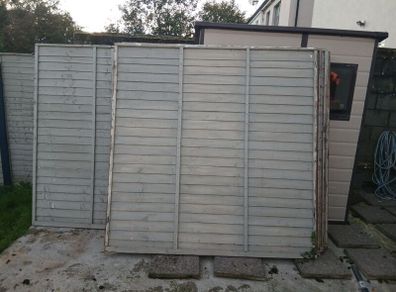 Need gone by friday fence panels 5 and half 6ft x 6ft panels