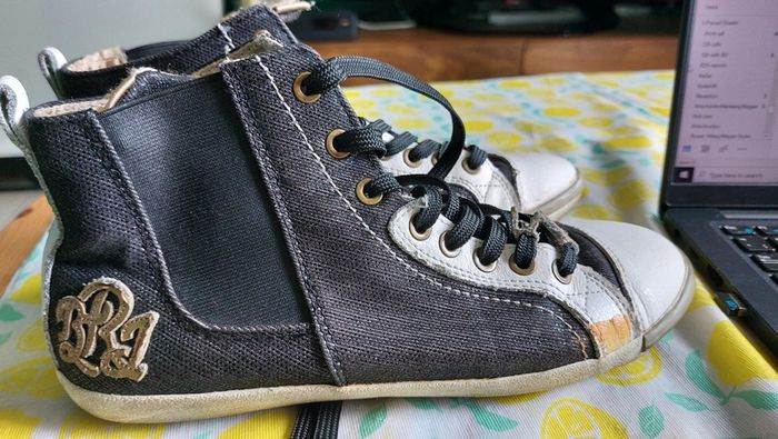 Trainers Replay