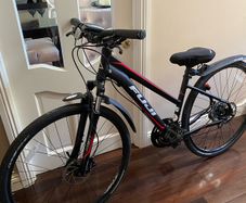 Fuji Ladies Hybrid Bike