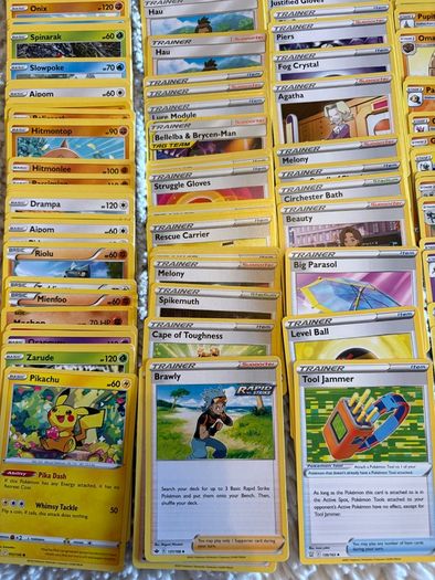 200+ Pokemon Cards